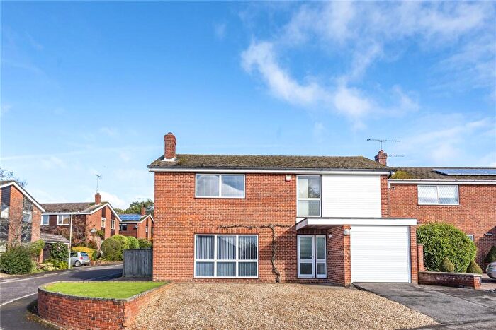 4 Bedroom Detached House To Rent In The Ridgeway, RG9