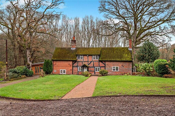 5 Bedroom Detached House For Sale In Crookham Common, Thatcham, Berkshire, RG19