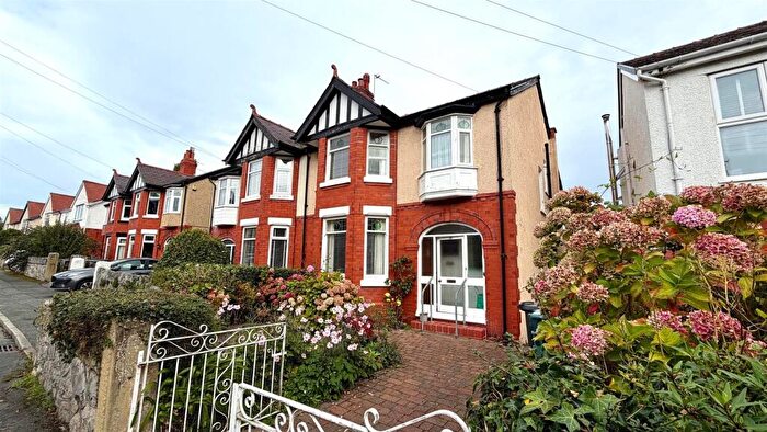4 Bedroom Semi-Detached House For Sale In Woodlands Avenue, Rhos On Sea, Colwyn Bay, LL28