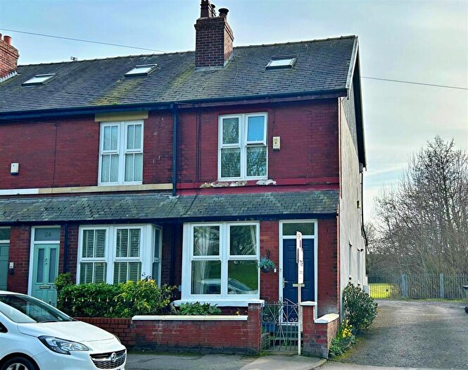 3 Bedroom Semi-Detached House For Sale In Higher Green, Poulton-Le-Fylde, FY6