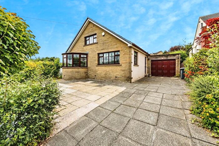 3 Bedroom Bungalow For Sale In Weatherhill Road, Lindley, Huddersfield, West Yorkshire, HD3