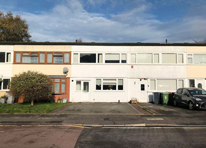 4 Bedroom Terraced House For Sale In Rodney Road, Solihull, B92