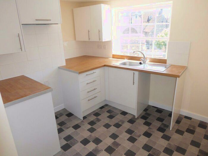 1 Bedroom Flat To Rent In Bed. U/F. The Borough, Canterbury, CT1