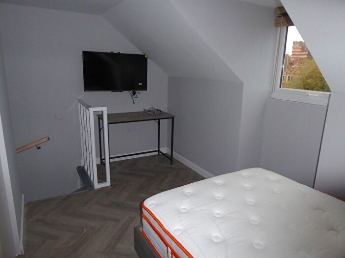 1 Bedroom Studio To Rent In Essex Street, Reading, Berkshire, RG2