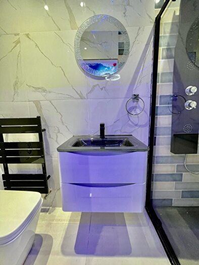 6 Bedroom Terraced House To Rent In Beech Grove, Manchester, M14