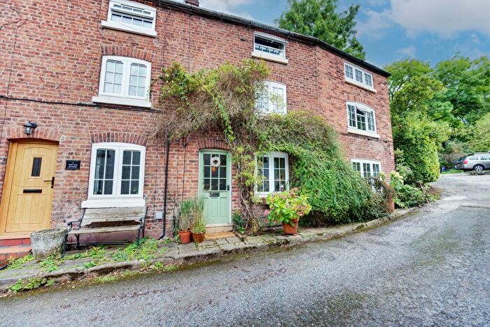 4 Bedroom Semi Detached House For Sale In Bath Vale, Congleton, CW12