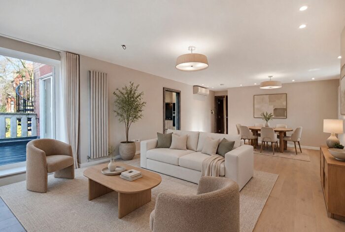 2 Bedroom Flat To Rent In Fitzjohns Avenue, London, NW3