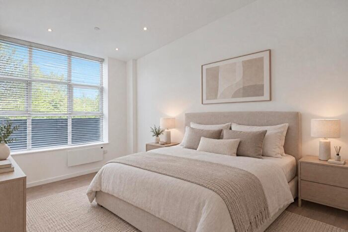 1 Bedroom Flat To Rent In **Limited Offer: Week Rent Free - Private Patio - Sunrise Parkway, Milton Keynes, MK14