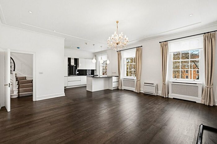 4 Bedroom Terraced House To Rent In Lowndes Square, Knightsbridge, SW1X