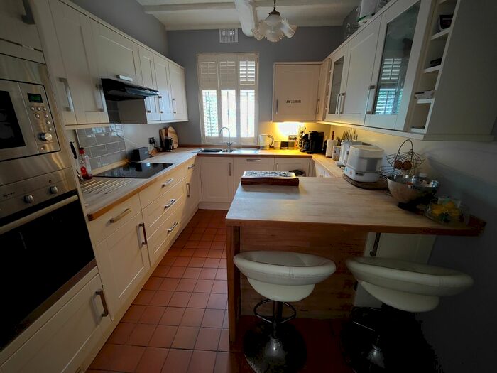 3 Bedroom Detached House To Rent In Danson Road, Bexleyheath, DA6