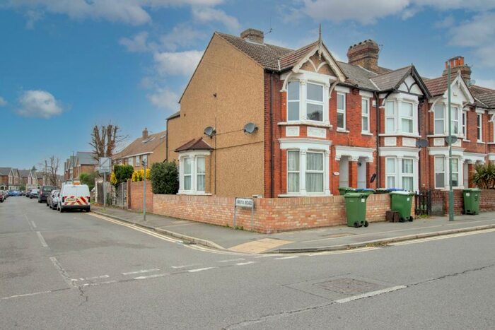 2 Bedroom Apartment To Rent In Oaklands Road, Bexleyheath, Kent, DA6