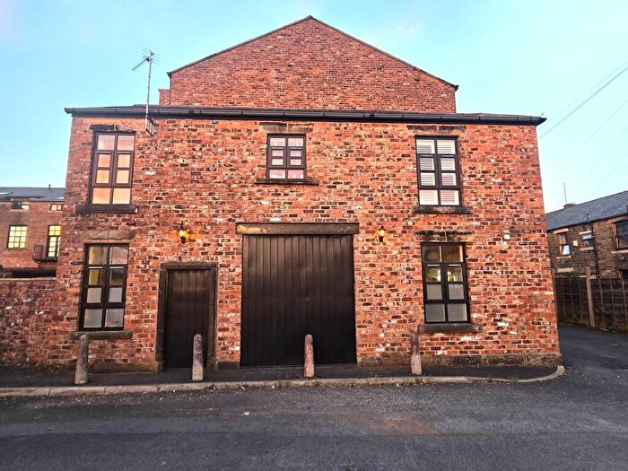 1 Bedroom Apartment To Rent In Lodge Street, Wardle, OL12