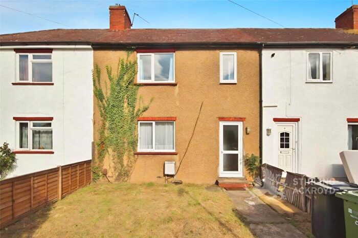 4 Bedroom Terraced House To Rent In Canterbury Road, Guildford, GU2