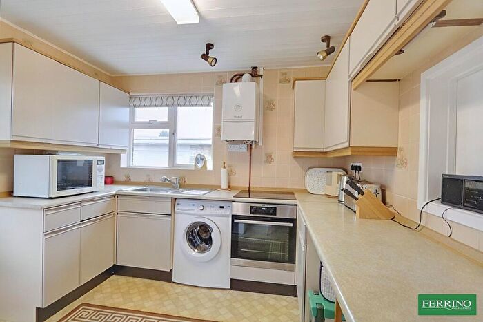 2 Bedroom Bungalow For Sale In Kimberley Drive, Lydney, Gloucestershire., GL15