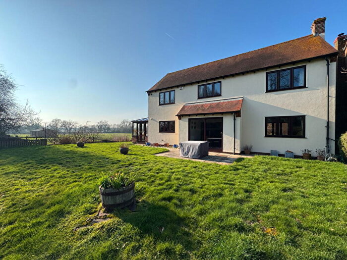 4 Bedroom Detached House For Sale In Amblers Way, Padbury, MK18