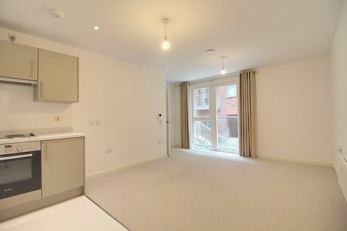 1 Bedroom Flat To Rent In Leetham Lane, York, North Yorkshire, YO1