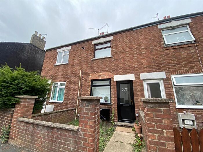 3 Bedroom House To Rent In Whitsed Street, Peterborough, PE1