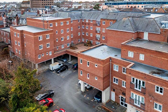 2 Bedroom Flat To Rent In Norwich Avenue West, Bournemouth, BH2