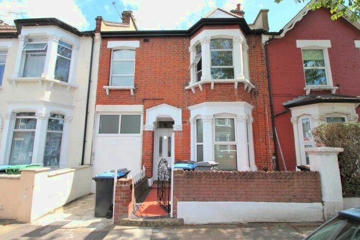 1 Bedroom Flat To Rent In Huddlestone Road, Willesden Green, NW2