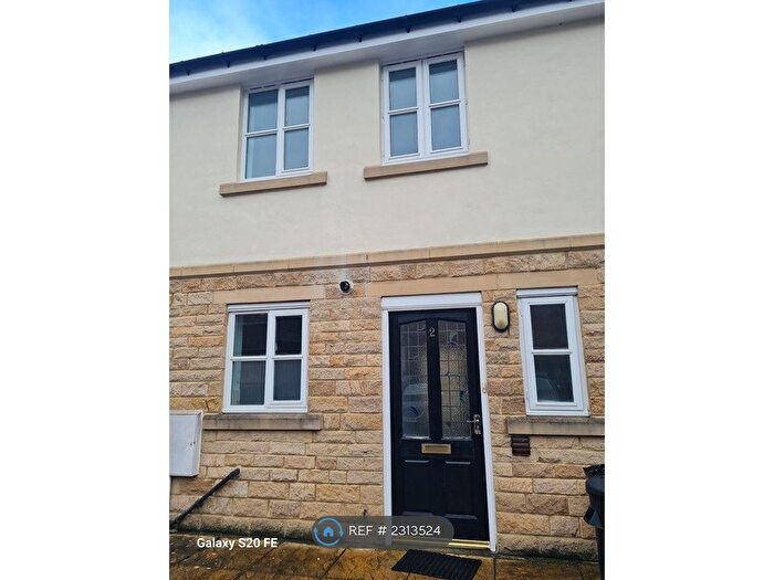 1 Bedroom Terraced House To Rent In Back York Place, Harrogate, HG1