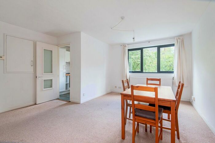 1 Bedroom Flat To Rent In Searle Place, London, N4