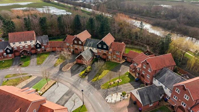 3 Bedroom Town House For Sale In Park Lane, Burton Waters, LN1