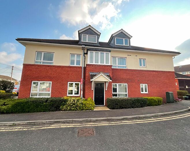 2 Bedroom Flat For Sale In Wilkinson Drop, Oak Road South, Benfleet, SS7