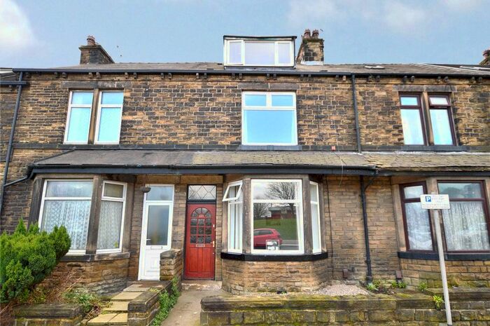 3 Bedroom Terraced House To Rent In Bradford Road, Stanningley, Pudsey LS28