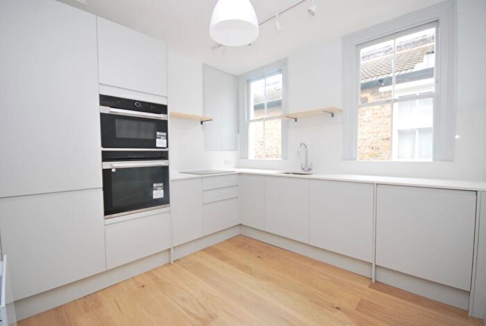2 Bedroom Flat To Rent In Tintagel Crescent Dulwich, SE22