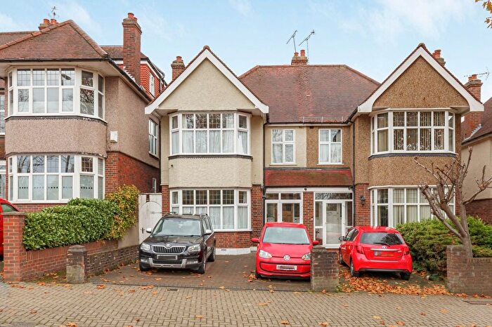 4 Bedroom Semi Detached House For Sale In Magdalen Road, London, SW18