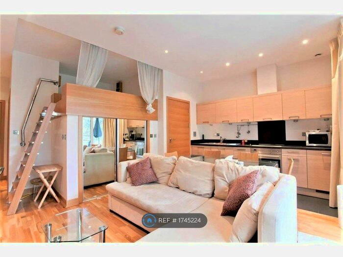 Studio To Rent In Eustace Building, London, SW11