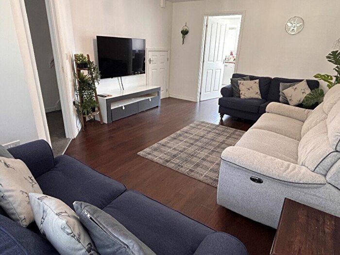 3 Bedroom Semi-Detached House To Rent In Orsted Drive, PO6