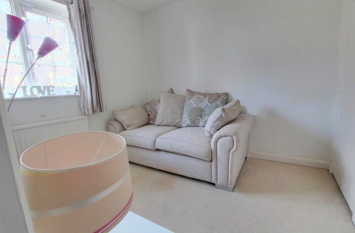 4 Bedroom Detached House For Sale In Amberslade Walk, Dibden Purlieu, SO45