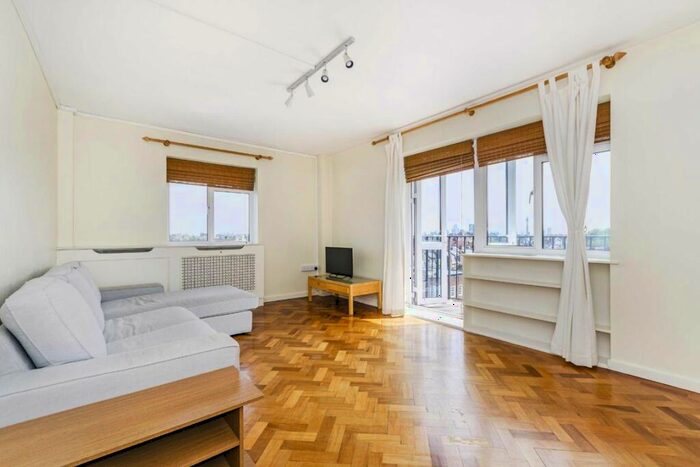 2 Bedroom Flat To Rent In Wellington Road, St. John's Wood, NW8