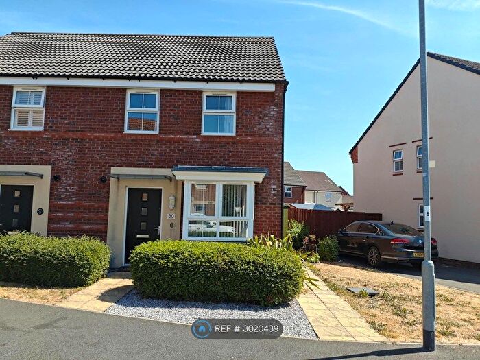 3 Bedroom Semi Detached House To Rent In Royal Drive, Bridgwater, TA6