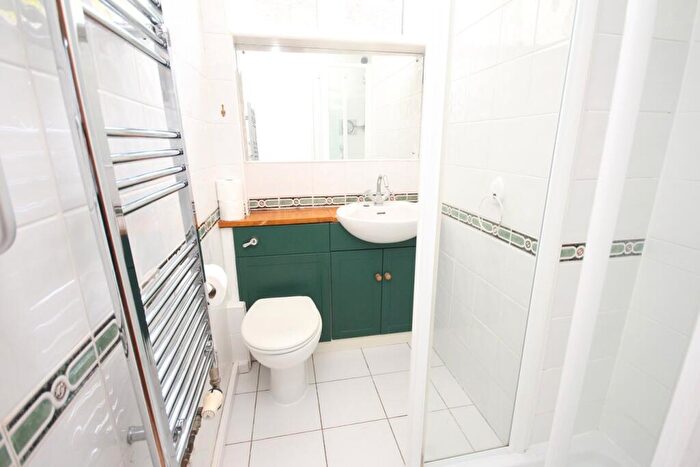 4 Bedroom Semi-Detached House For Sale In Norton Way South, Letchworth Garden City, SG6