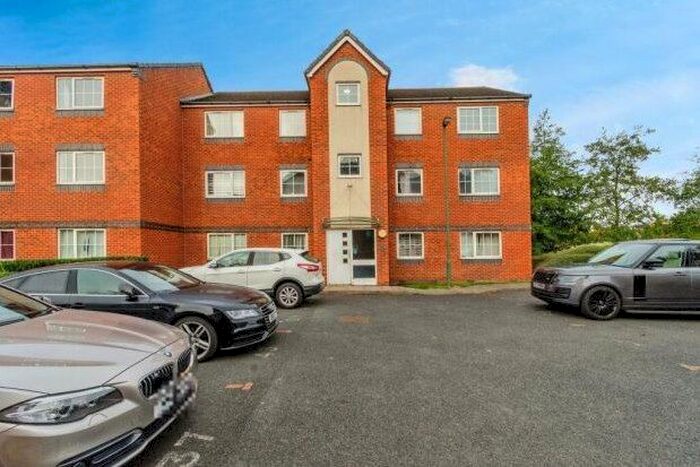 2 Bedroom Flat To Rent In Waterfront Way, Walsall, WS2