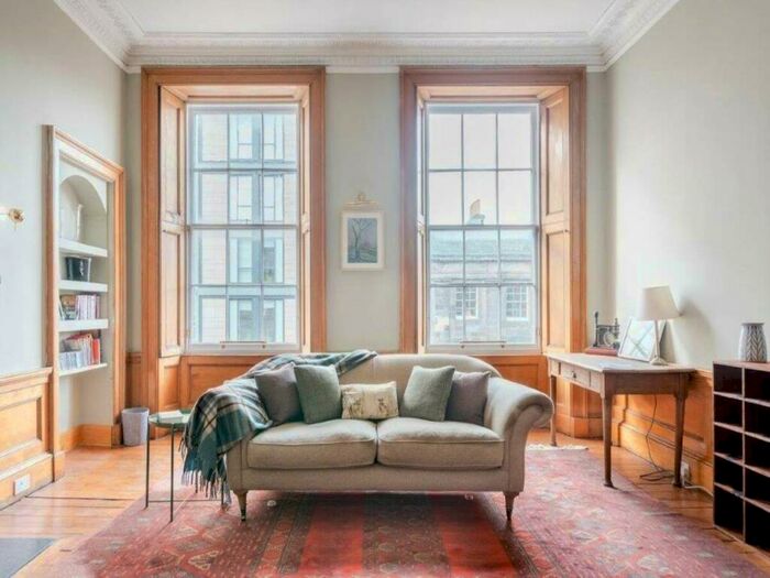 3 Bedroom Flat To Rent In Torphichen Street, West End, Edinburgh, EH3