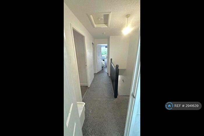 3 Bedroom Terraced House To Rent In Lowbiggin, Newcastle Upon Tyne, NE5