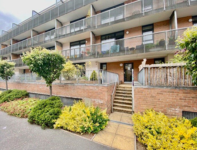 1 Bedroom Flat To Rent In Hopetoun Street, Edinburgh, Midlothian, EH7