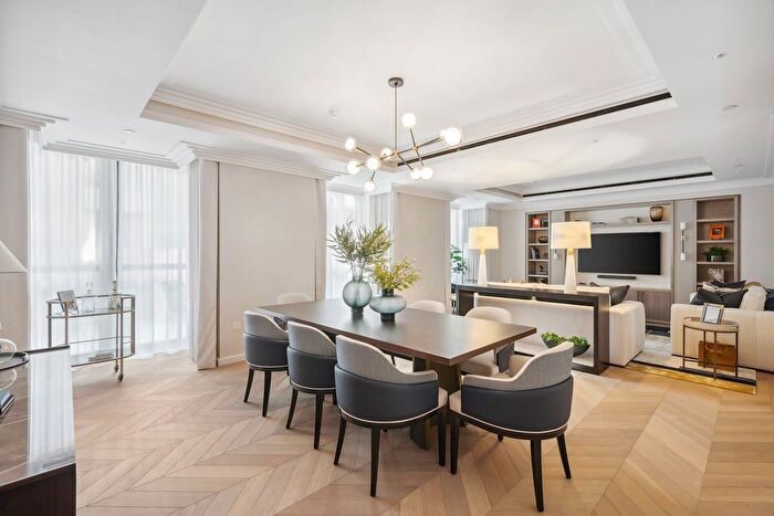 3 Bedroom Flat To Rent In Basil Street, Knightsbridge, London, SW3