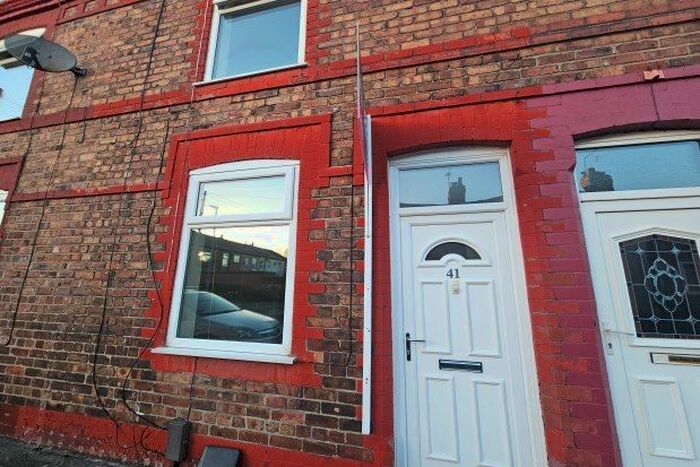 2 Bedroom Property To Rent In Clegge Street, Warrington, WA2
