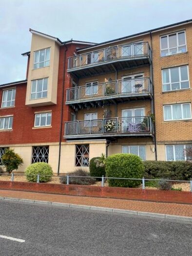 2 Bedroom Flat To Rent In Y Rhodfa, Barry CF63