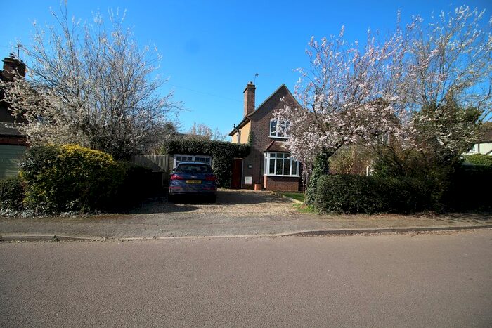 3 Bedroom Semi-Detached House To Rent In Langbridge Close, Hitchin, SG4