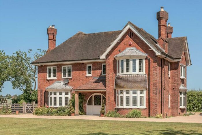 4 Bedroom Detached House For Sale In The Gravel, Wishaw, Sutton Coldfield, B76