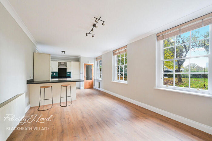 1 Bedroom Flat For Sale In Gilbert Close, London, SE18