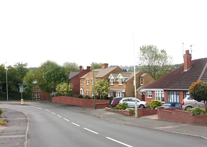 2 Bedroom Apartment For Sale In Caledonia, Brierley Hill, DY5