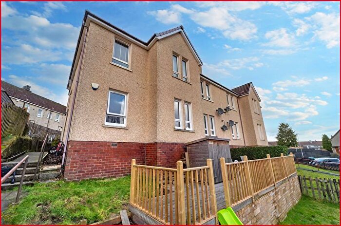 3 Bedroom Flat To Rent In Mid Barrwood Road, Kilsyth, Glasgow, G65