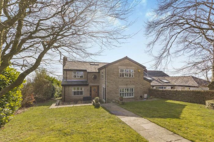 4 Bedroom Detached House For Sale In Mount Road, Hyde, SK14