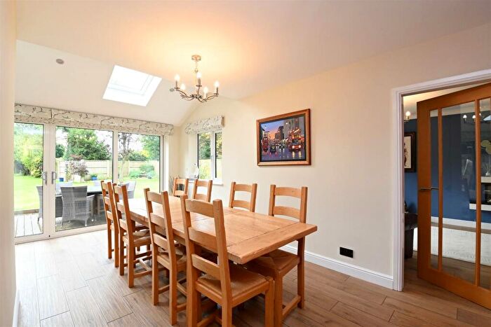 4 Bedroom Detached House For Sale In Sunningdale, Alrewas Road, Kings Bromley, DE13